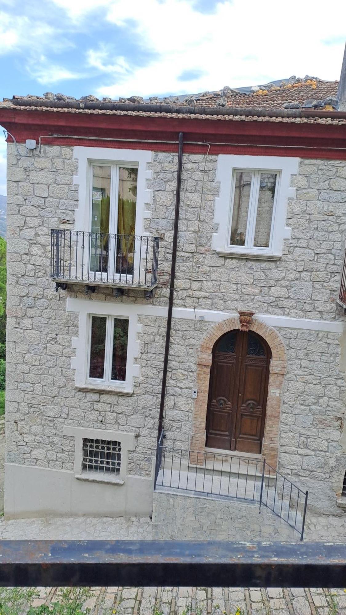 Guesthouse Affittacamere Padre Pio Morcone Centro Екстериор снимка